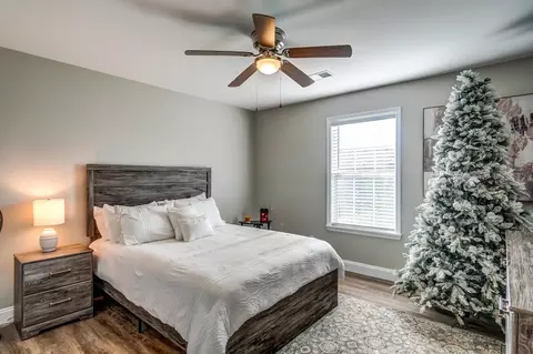 Bedroom - 134 Commerce Dr, Berea, KY 40403 photo 3 of 4