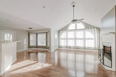 Living - 445 Whippoorwill Dr, Burnside, KY 42519 photo 2 of 10