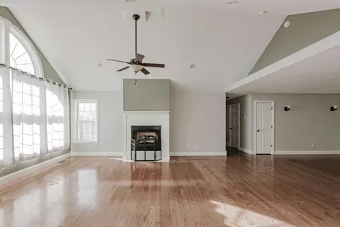 Living - 445 Whippoorwill Dr, Burnside, KY 42519 photo 3 of 10