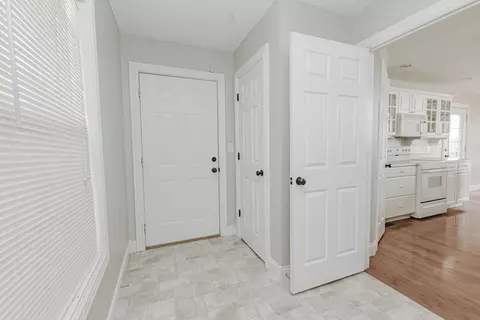 Entry Way - 445 Whippoorwill Dr, Burnside, KY 42519 photo 1 of 1
