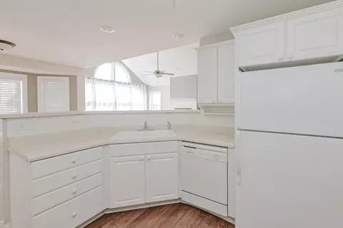Kitchen - 445 Whippoorwill Dr, Burnside, KY 42519 photo 3 of 5