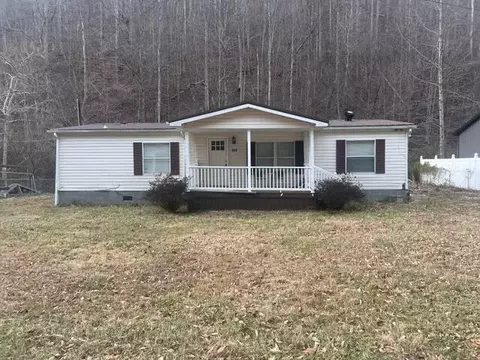 321 Gabriels Frk, Kimper, KY 41539