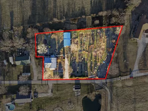 View/Area - 141 Farthing Ln, Waco, KY 40385 photo 2 of 8