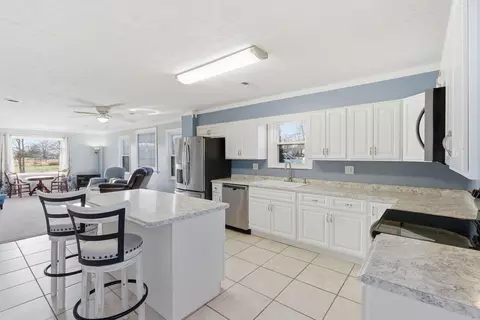 Kitchen - 141 Farthing Ln, Waco, KY 40385 photo 4 of 5