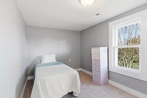Bedroom - 141 Farthing Ln, Waco, KY 40385 photo 5 of 9