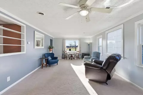 Living - 141 Farthing Ln, Waco, KY 40385 photo 1 of 1