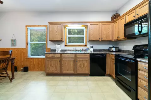 Kitchen - 620 Harmony Ln, Burnside, KY 42519 photo 3 of 3