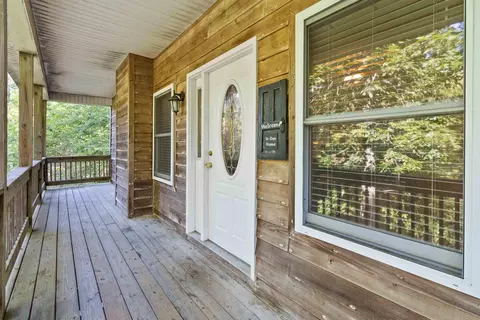 Exterior - 620 Harmony Ln, Burnside, KY 42519 photo 4 of 13