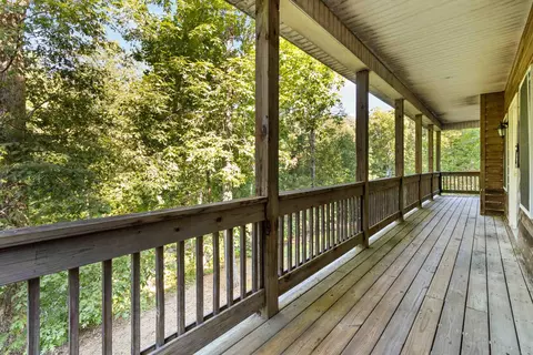 Exterior - 620 Harmony Ln, Burnside, KY 42519 photo 3 of 13