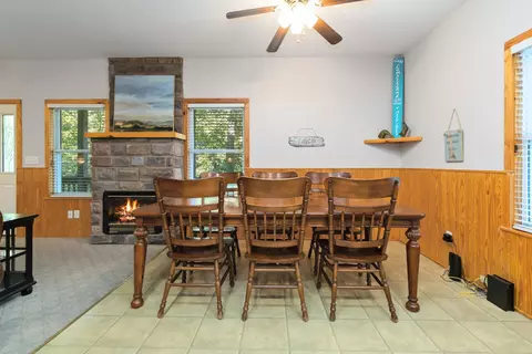 Dining - 620 Harmony Ln, Burnside, KY 42519 photo 4 of 5
