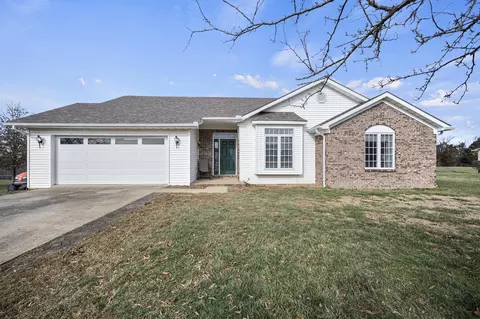 709 Sharon Ct, Berea, KY 40403