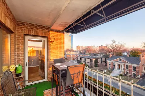 355 S Broadway, Lexington, KY 40508