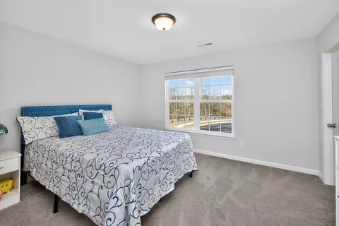 Bedroom - 108 Pinwheel Ct, Georgetown, KY 40324 photo 4 of 5