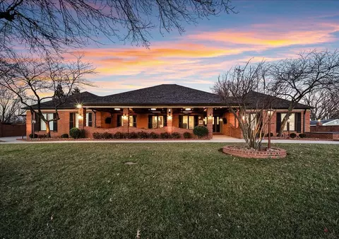 1813 Bahama Rd, Lexington, KY 40509