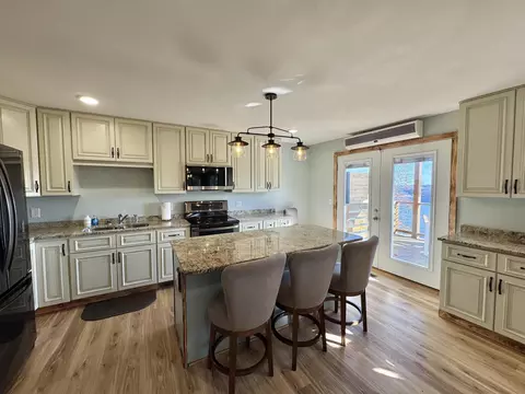 Kitchen - 1254 Prather Dr, Nancy, KY 42544 photo 3 of 7
