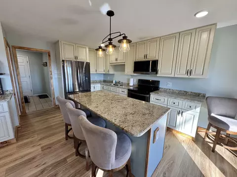 Kitchen - 1254 Prather Dr, Nancy, KY 42544 photo 4 of 7