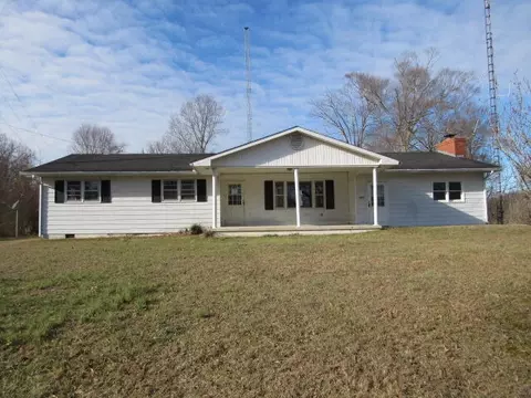 435 Mcguire Ave, Beattyville, KY 41311