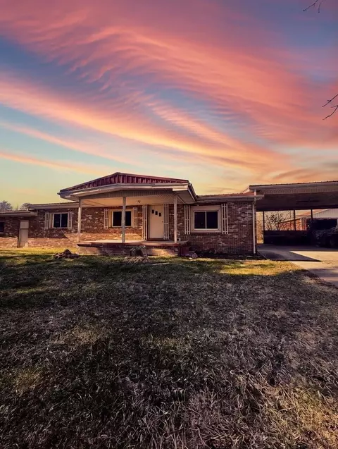 1615 Vaughn Ridge Rd, London, KY 40741