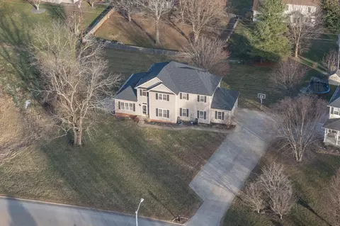 906 Wheatfield Rd, Harrodsburg, KY 40330