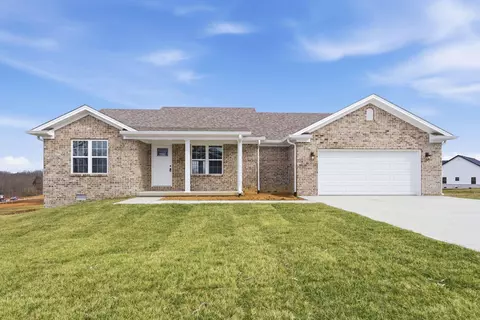 213 Max Cavnes Rd, Danville, KY 40422