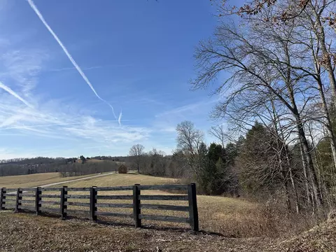 9 Baldwin Rd # B, Mckee, KY 40447