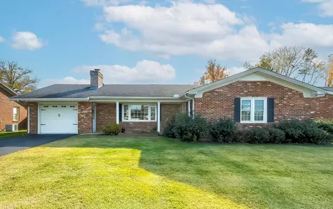 136 Pin Oak Dr, Lancaster, KY 40444