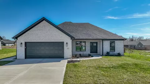 203 Navajo Dr, Richmond, KY 40475