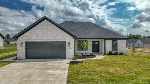203 Navajo Dr, Richmond, KY 40475