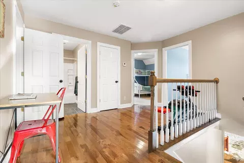 Entry Way - 551 Rogers Rd, Corbin, KY 40701 photo 6 of 11