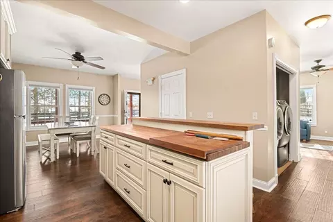 Entry Way - 551 Rogers Rd, Corbin, KY 40701 photo 4 of 11