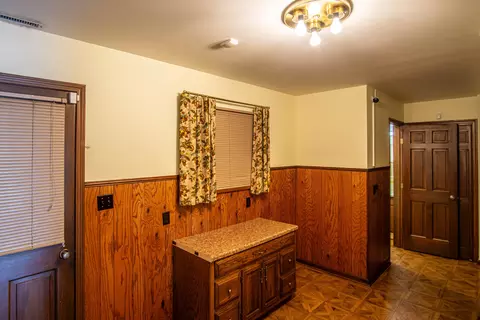 Entry Way - 98 E Wyrick St, Corbin, KY 40701 photo 1 of 4