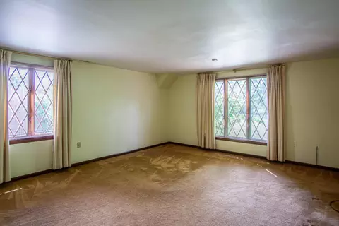 Bedroom - 98 E Wyrick St, Corbin, KY 40701 photo 3 of 7