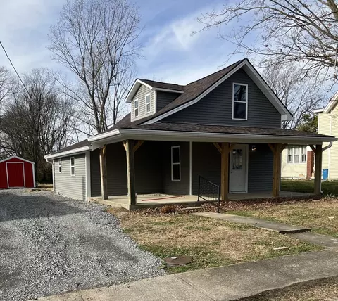 318 Shuck Ave, Lebanon, KY 40033
