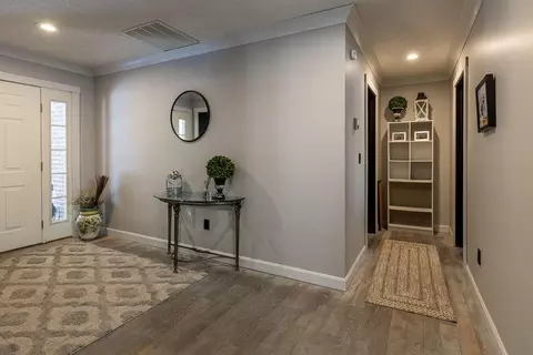 Entry Way - 667 Whitaker St, Morehead, KY 40351 photo 1 of 3