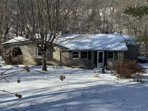 754 W Lone Oak Rd, Clay City, KY 40312