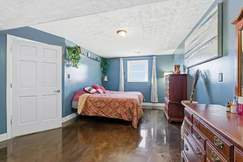 Bedroom - 115 Cedar Dr, Berea, KY 40403 photo 4 of 4