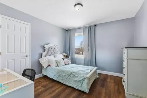 Bedroom - 115 Cedar Dr, Berea, KY 40403 photo 2 of 4