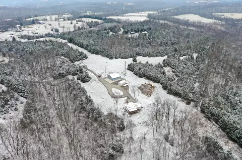 1317 Drydock Rd, Lawrenceburg, KY 40342