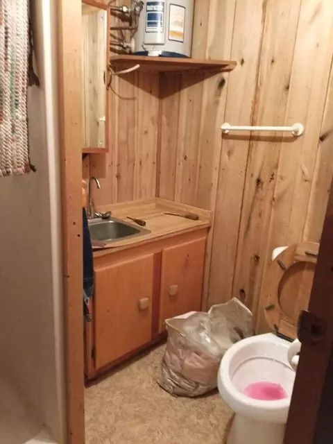 Bath - 100 Fieldside Dr, Nancy, KY 42544 photo 1 of 3