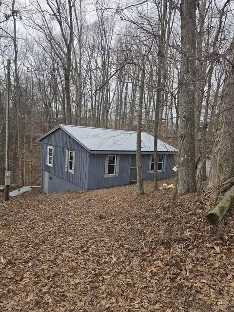 100 Fieldside Dr, Nancy, KY 42544