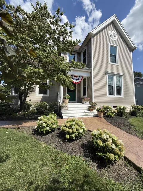 616 N 3rd St, Danville, KY 40422