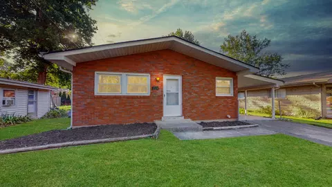 208 Savoy Rd, Lexington, KY 40504