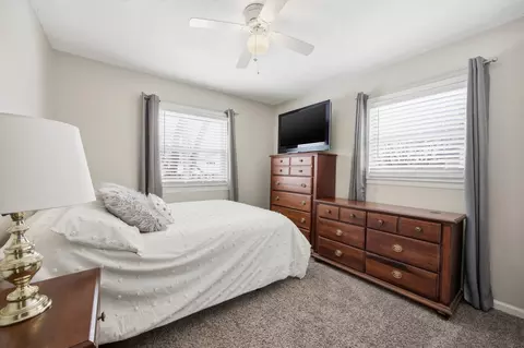 Bedroom - 216 Paddock Dr, Versailles, KY 40383 photo 3 of 5