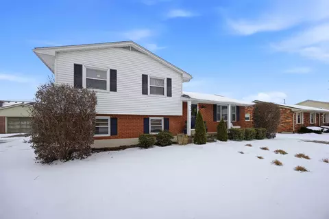 216 Paddock Dr, Versailles, KY 40383