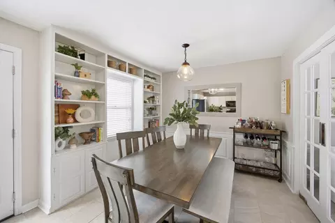 Dining - 216 Paddock Dr, Versailles, KY 40383 photo 2 of 3