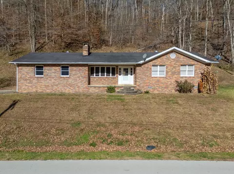 2860 Johnson Frk, Salyersville, KY 41465