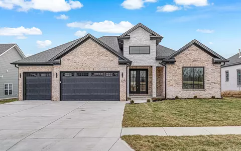 125 Farmers Blf, Nicholasville, KY 40356