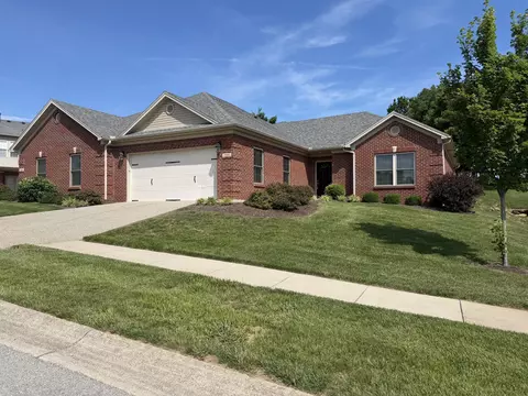 1106 Leawood Dr, Frankfort, KY 40601