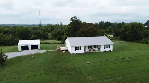 5200 Louisville Rd, Salvisa, KY 40372