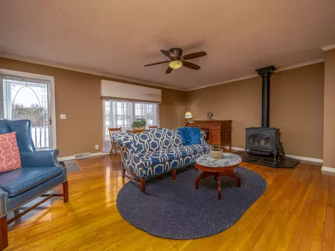 250 Hemlock Way, Morehead, KY 40351 photo 4